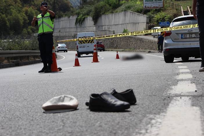 Trabzon'da Feci kaza! Yoldan karşıya geçmek isterken canından oldu 7